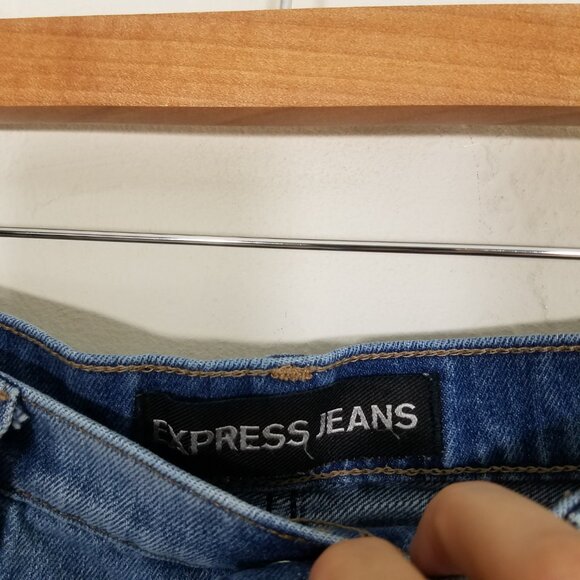 Express Button Fly Distressed Jean Shorts Blue Size 4 - Picture 3 of 5
